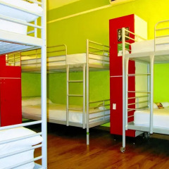 Feetup Yellow Nest Hostel Barcelona Барселона бассейн фото 3