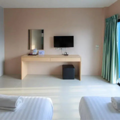 Отель JJ Residence Phuket Town 3* Улучшенный номер с 2 отдельными кроватями фото 4