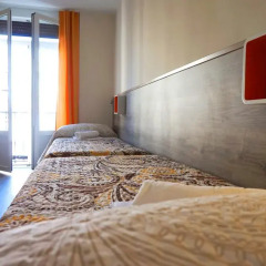 Отель MuchoMadrid 2* Стандартный номер с различными типами кроватей (общая ванная комната) фото 10