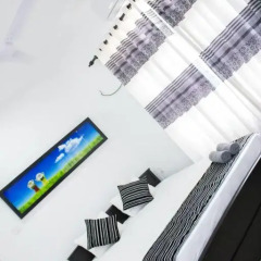 Fun whales Guest house and Hostel гостиничный бар