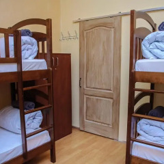 Golden Globus Hostel Кровать в женском общем номере с двухъярусной кроватью фото 2
