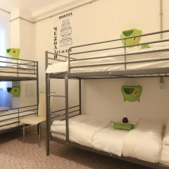 Hostel Chemodan Кровать в женском общем номере с двухъярусной кроватью фото 3