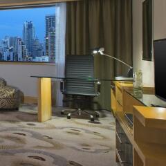 Отель The Westin Grande Sukhumvit, Bangkok 4* Номер Делюкс с разными типами кроватей фото 4