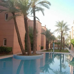 Отель Riad Les Portes De La Medina бассейн