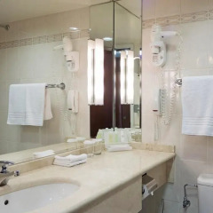 Гостиница Crowne Plaza Moscow World Trade Centre 5* Стандартный номер с разными типами кроватей фото 8