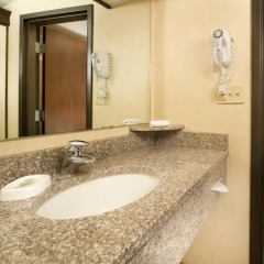 Отель Drury Inn & Suites Columbus Convention Center 3* Номер Делюкс с различными типами кроватей фото 4