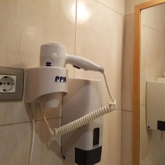 Отель Hostal LK Стандартный номер с различными типами кроватей фото 7