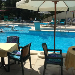 Hotel Vienna Touring бассейн