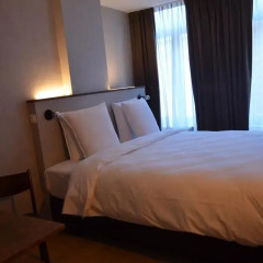 Отель Monsieur Maurice 3* Стандартный номер с двуспальной кроватью фото 2