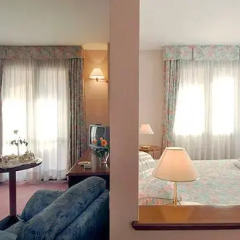 Отель Hostellerie Du Cheval Blanc 4* Стандартный номер фото 8