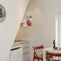 Отель Alfama Yellow House 2* Улучшенные апартаменты с различными типами кроватей фото 16