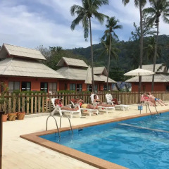 Отель Lanta Cottage Улучшенный номер фото 2