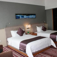 Huaqiang Plaza Hotel Shenzhen 4* Улучшенный номер с различными типами кроватей фото 3