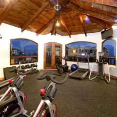 Отель Rosarito Luxury Penthouse Bobby's by the Sea фитнесс-зал