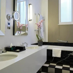 Отель Sofitel London St James 5* Люкс с различными типами кроватей фото 7