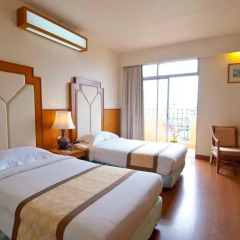 Golden Beach Hotel Pattaya 3* Улучшенный номер с различными типами кроватей фото 3