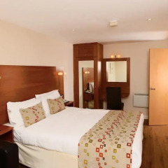 Отель Holyrood Aparthotel 4* Стандартный номер фото 4