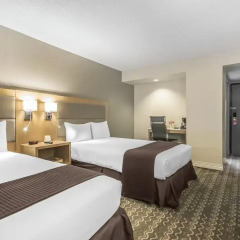 Отель Coast Vancouver Airport 3* Стандартный номер с различными типами кроватей фото 3