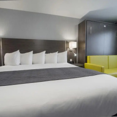 Отель Hôtel & Suites Le Dauphin Québec Канада, Квебек - отзывы, цены и фото номеров - забронировать отель Hôtel & Suites Le Dauphin Québec онлайн комната для гостей фото 4
