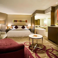 Отель Centara Grand at Central Plaza Ladprao Bangkok Номер Делюкс с различными типами кроватей