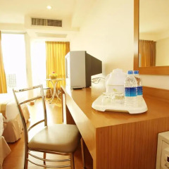 Отель Three Seasons Place удобства в номере