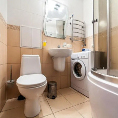 Апартаменты Queens Apartments 2 ванная