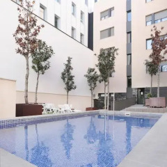 Отель Hva Augusta Garden Apartments Испания, Барселона - отзывы, цены и фото номеров - забронировать отель Hva Augusta Garden Apartments онлайн бассейн фото 3