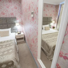 Гостиница Де Пари 4* Стандартный номер разные типы кроватей фото 4