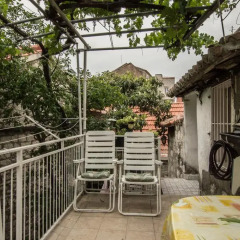 Отель Adriana Downtown Guesthouse 3* Номер с общей ванной комнатой с различными типами кроватей (общая ванная комната) фото 4