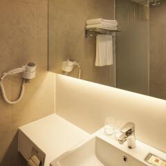 Отель Travelodge Dongdaemun Seoul 3* Стандартный номер с различными типами кроватей фото 3
