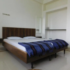 Shri Gita Hotel комната для гостей фото 2