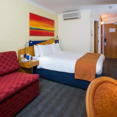 Отель Holiday Inn Express Glasgow City Centre Riverside 3* Стандартный номер с двуспальной кроватью фото 4