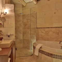 Golden Cave Suites 5* Номер Делюкс с различными типами кроватей фото 8