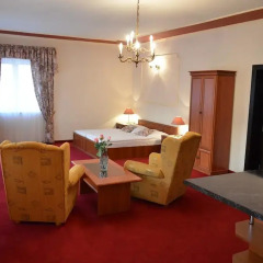 Отель Eurohotel Garni 3* Апартаменты с различными типами кроватей