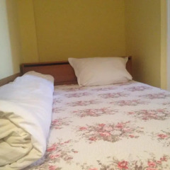 Отель East Gate Guest Rooms комната для гостей фото 4