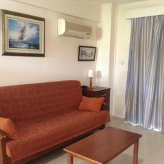 Апартаменты Rododafni Beach Apartments комната для гостей фото 3
