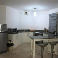 Апартаменты Regency Towers Apartments в номере