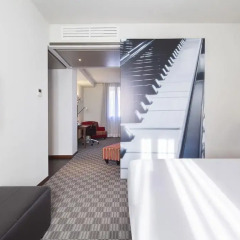 Отель NH Milano Touring 4* Люкс с различными типами кроватей фото 6