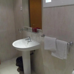 Hotel Sant Jordi ванная