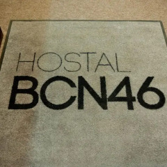 Отель Hostal Bcn 46 Стандартный номер с двуспальной кроватью (общая ванная комната) фото 3
