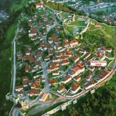 Отель Guesthouse Kris Берат развлечения