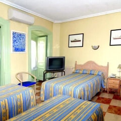 Отель CH Plaza D'Ort Rooms Madrid комната для гостей фото 5