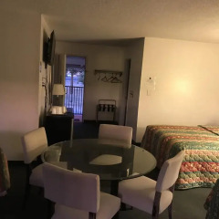 Отель 99 Palms Inn & Suites 2* Стандартный номер с различными типами кроватей фото 2