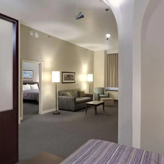 Le Square Phillips Hotel And Suites 3* Семейный люкс с двуспальной кроватью фото 2