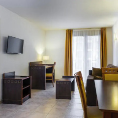 Отель Aparthotel Adagio access Nice Acropolis Студия с различными типами кроватей