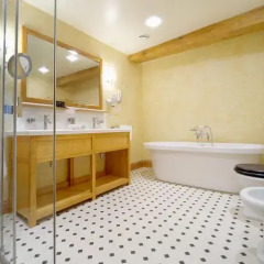 Отель Garden Luxury Residence Латвия, Рига - отзывы, цены и фото номеров - забронировать отель Garden Luxury Residence онлайн ванная фото 2