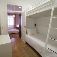 Отель Lisbon Charming Apartments - Chiado Португалия, Лиссабон - отзывы, цены и фото номеров - забронировать отель Lisbon Charming Apartments - Chiado онлайн комната для гостей фото 4