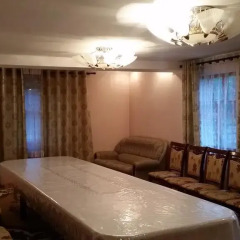Отель Guest house Krasnii Zvetok Кыргызстан, Каракол - отзывы, цены и фото номеров - забронировать отель Guest house Krasnii Zvetok онлайн комната для гостей фото 4