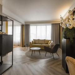 Plaza Hotel 4* Номер Делюкс фото 3