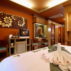 Отель Royal Phawadee Village 3* Номер Делюкс с разными типами кроватей